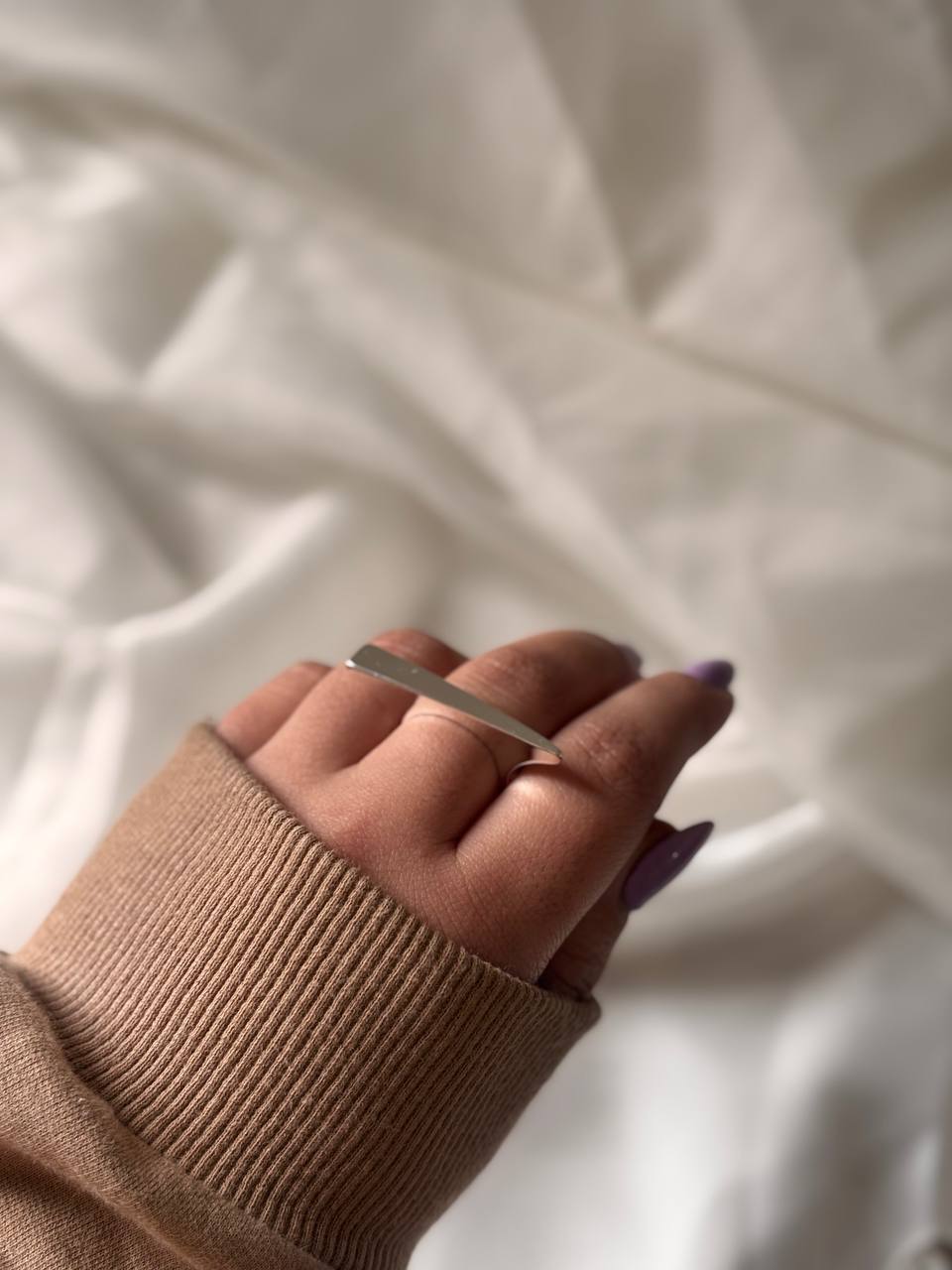 انگشتر مینیمال نماد میخی نقره ای