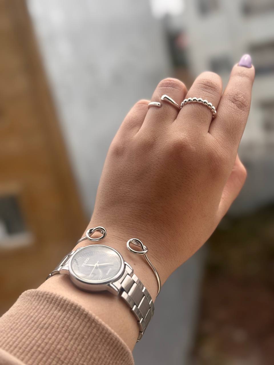 بنگل استیل مینیمال طرح  دو گره رنگ نقره‌ای ضد حساسیت